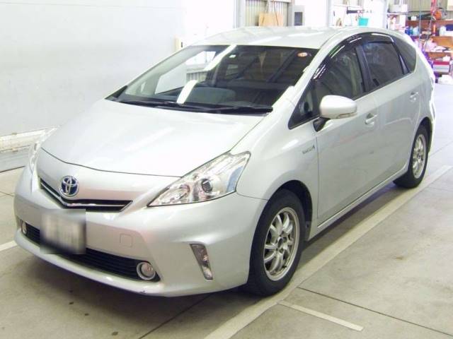 70093 TOYOTA PRIUS ALPHA ZVW40W 2014 г. (TAA Chubu)